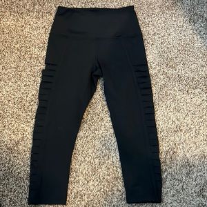 Zella Cropped Leggings Size Small